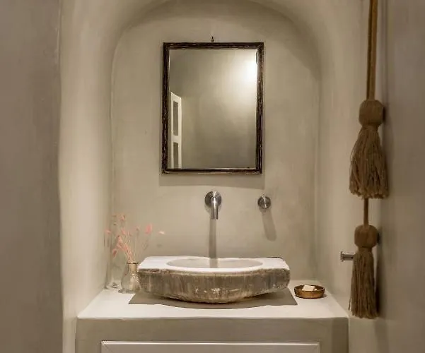 Historic Old Bakery Cave By Cycladica Oia